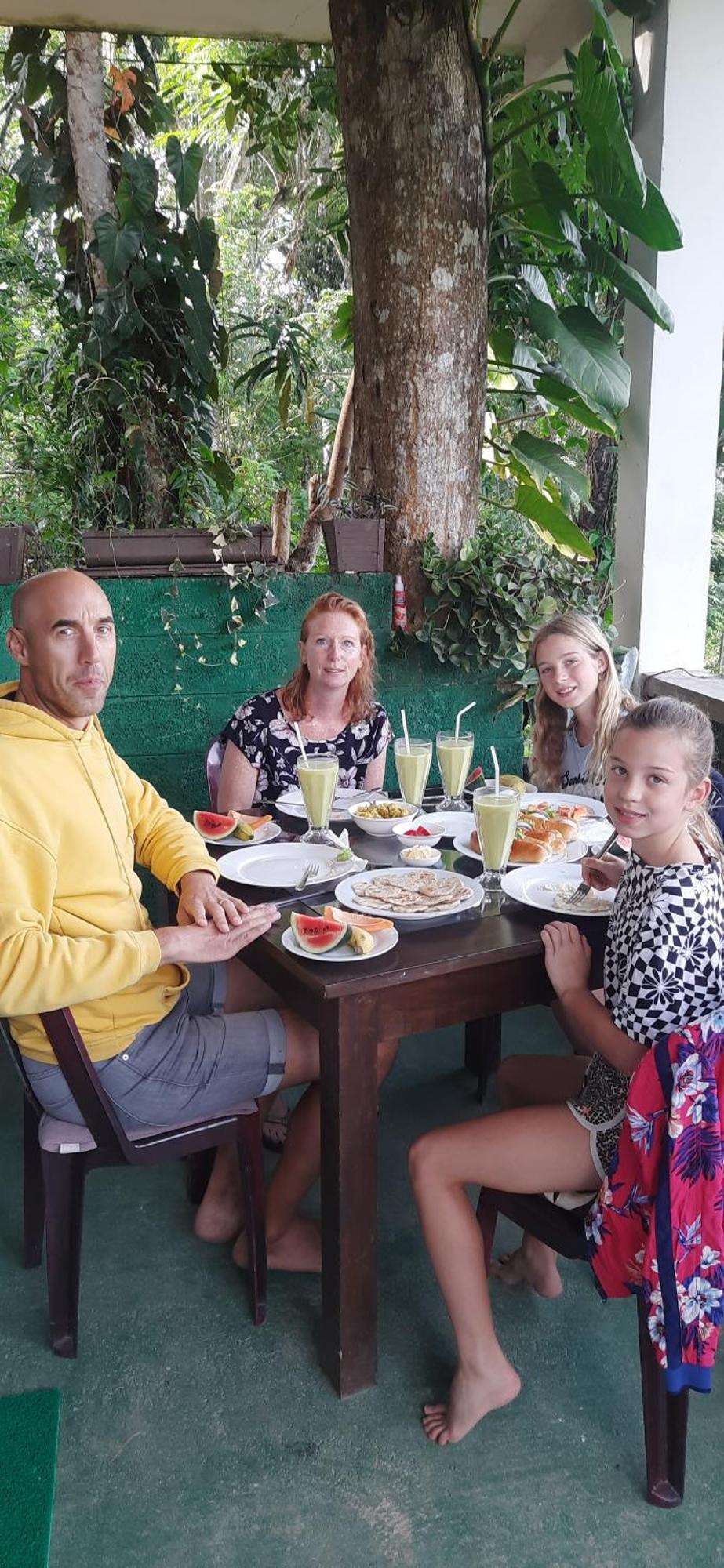 אלה Green Leaf Resort מראה חיצוני תמונה